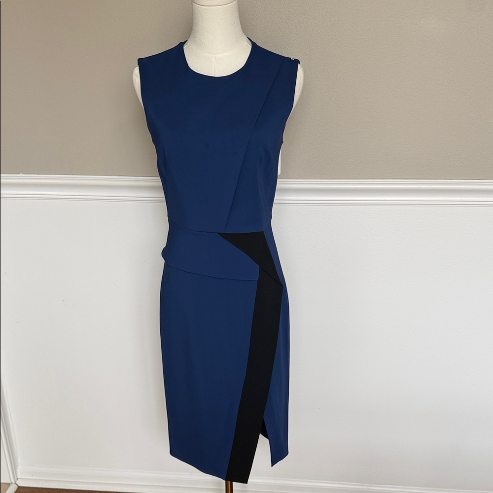 Sportmax by maxmara Sleeveless Navy Sheath Dress with Black Accent